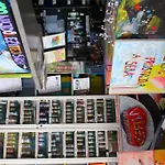 Sebarozvojove Centrum Vedy A Umenia S Ubytovanim Братислава