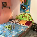 Sebarozvojove Centrum Vedy A Umenia S Ubytovanim 호텔 브라티슬라바