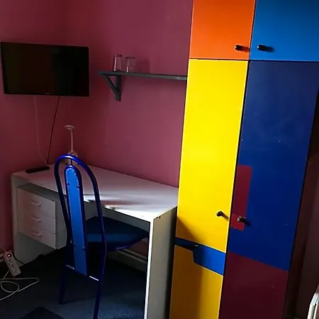 Sebarozvojove Centrum Vedy A Umenia S Ubytovanim Hotel Bratislava