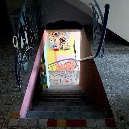 Hotel Hotel Sebarozvoja S Moznostou Ziskania Poznania A Inspirujucich Prostriedkov Na Uplatnovanie Vedomia, Premenu Seba A Prostredia Interieru 2*