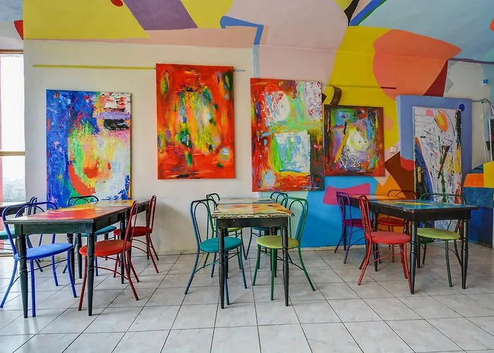 Sebarozvoja S Moznostou Ziskania Poznania A Inspirujucich Prostriedkov Na Uplatnovanie Vedomia, Premenu Seba A Prostredia Interieru 2* Bratislava