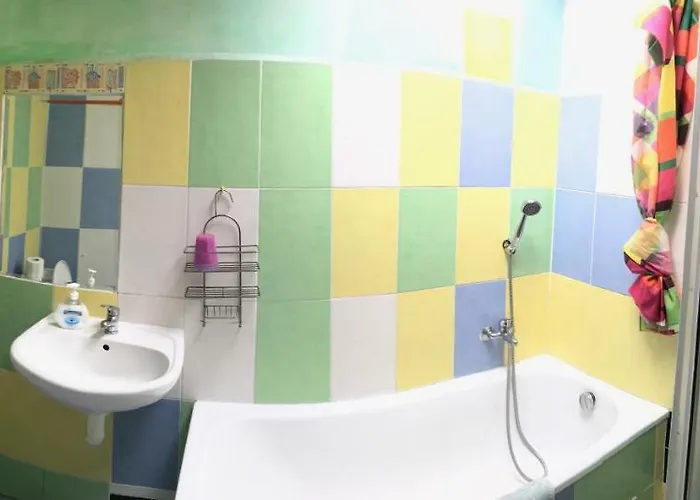 Sebarozvojove Centrum Vedy A Umenia S Ubytovanim Отель Братислава