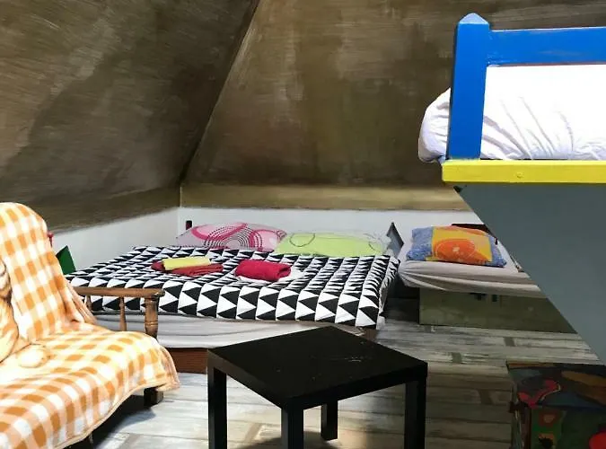 Hotel Sebarozvojove Centrum Vedy A Umenia S Ubytovanim