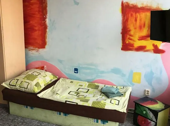 Sebarozvoja S Moznostou Ziskania Poznania A Inspirujucich Prostriedkov Na Uplatnovanie Vedomia, Premenu Seba A Prostredia Interieru Hotel