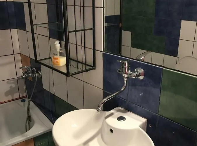 Отель Sebarozvojove Centrum Vedy A Umenia S Ubytovanim 2*