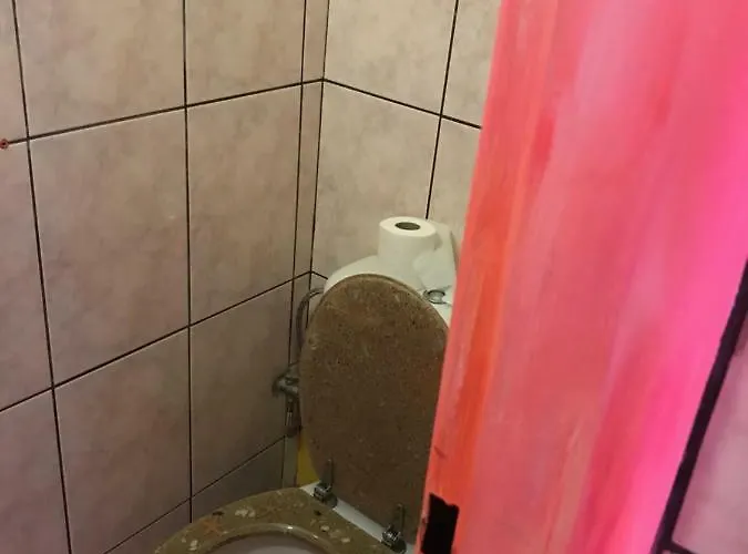 Hotel Sebarozvojove Centrum Vedy A Umenia S Ubytovanim 2*