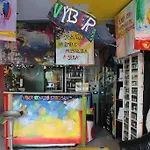 Ξενοδοχείο Sebarozvojove Centrum Vedy A Umenia S Ubytovanim Μπρατισλάβα