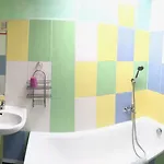 Sebarozvojove Centrum Vedy A Umenia S Ubytovanim Ξενοδοχείο Μπρατισλάβα