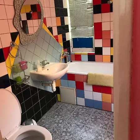 Hotel Sebarozvojove Centrum Vedy A Umenia S Ubytovanim 2*