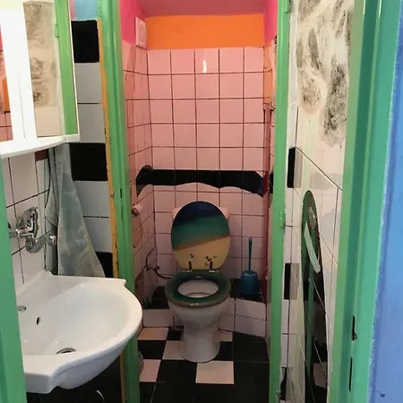 Sebarozvoja S Moznostou Ziskania Poznania A Inspirujucich Prostriedkov Na Uplatnovanie Vedomia, Premenu Seba A Prostredia Interieru 호텔