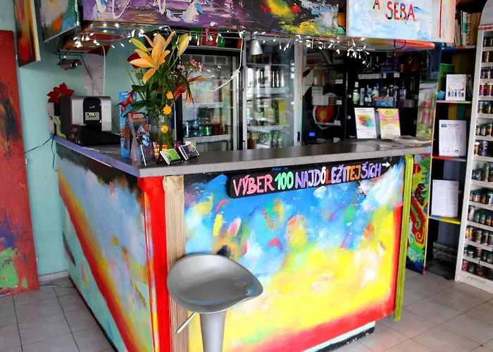 Hotel Sebarozvoja S Možnosťou Získania Poznania A Inšpirujúcich Prostriedkov Na Uplatňovanie Vedomia, Premenu Seba A Prostredia Interiéru 2*