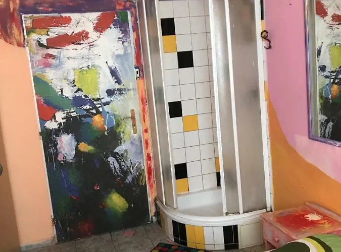 Ξενοδοχείο Sebarozvojove Centrum Vedy A Umenia S Ubytovanim Μπρατισλάβα